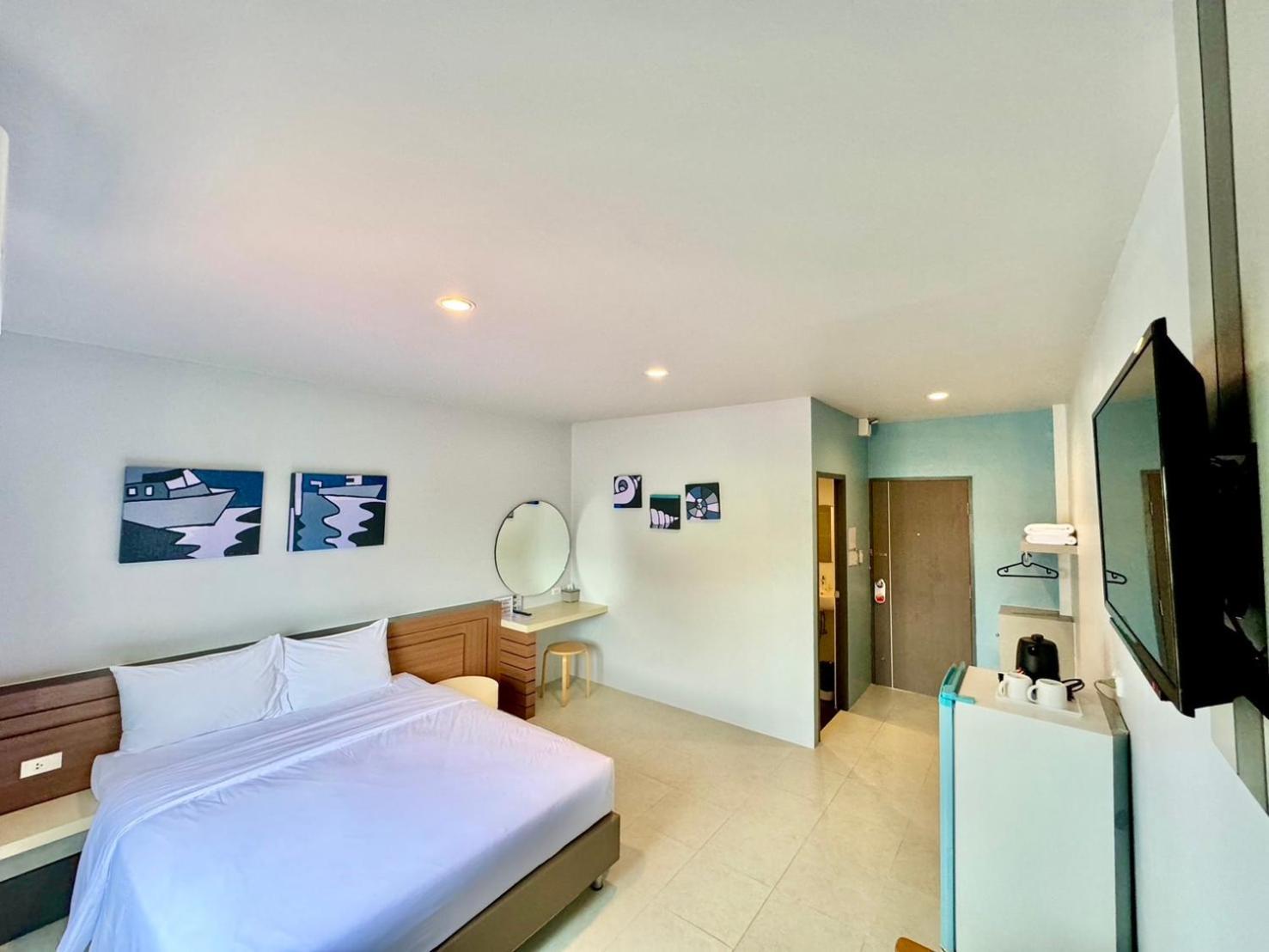 Siri Hotel Phuket Exterior foto