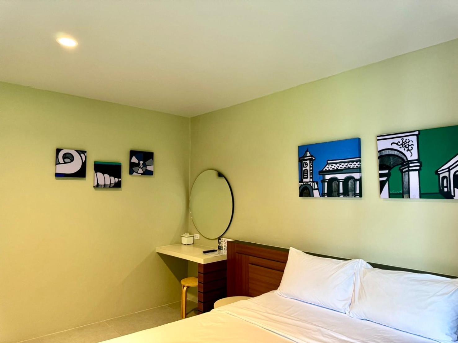 Siri Hotel Phuket Exterior foto